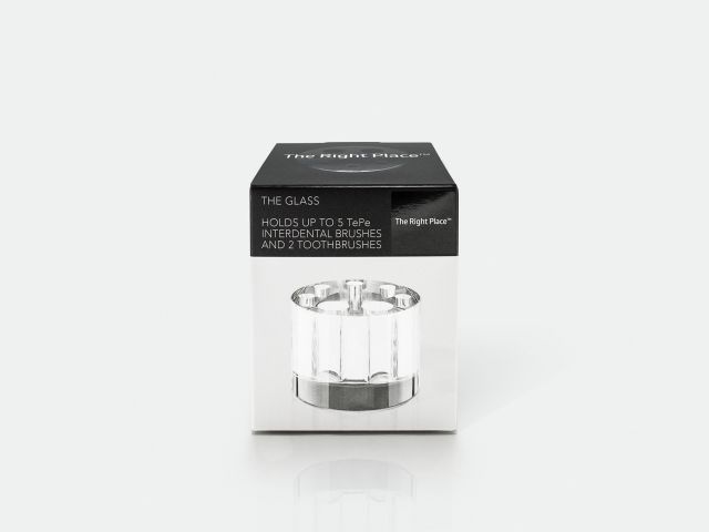 THE GLASS PACKSHOT FRONT
