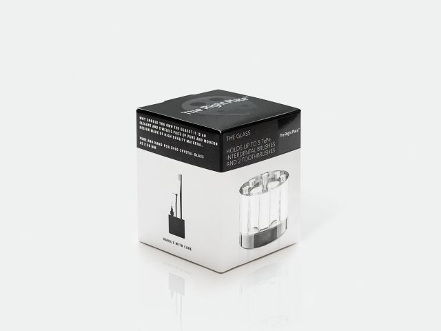 THE GLASS PACKSHOT SIDE